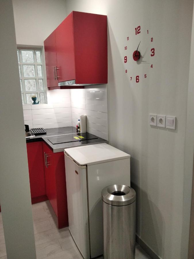 Apartment Little House In Kipseli *