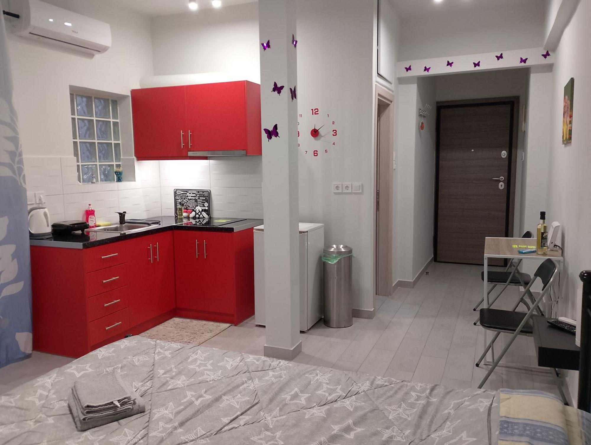 Apartment Little House In Kipseli